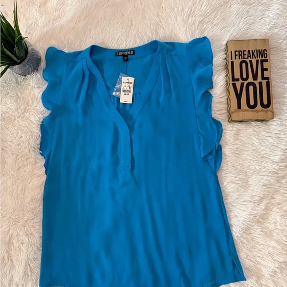 NWT Express Flutter Sleeve Top / Blouse - Picture 3 of 7